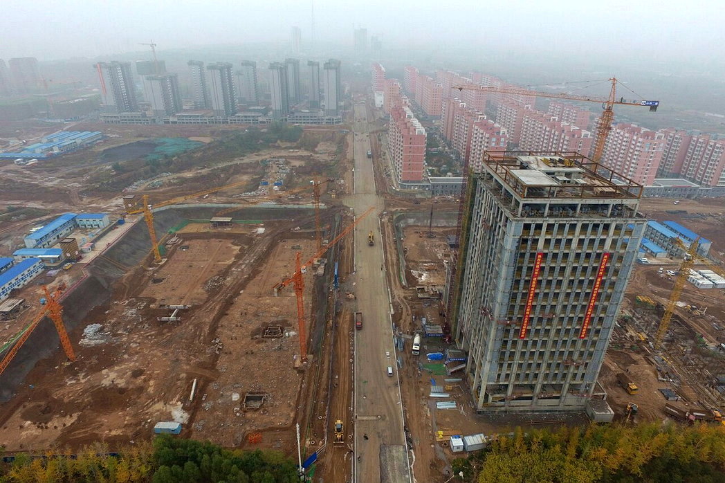 受房地产市场持续低迷拖累,中国大陆今年前七个月全国固定资产投资较去年同期大减6.... 受房地产市场持续低迷拖累,中国大陆今年前七个月全国固定资产投资较去年同期大减6....