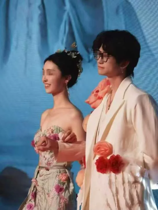 又一个学术妲己,清华男生举报博士女友劈腿 又一个学术妲己,清华男生举报博士女友劈腿